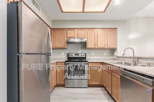 10512 W Almeria Rd Avondale, AZ 85392 photo 5