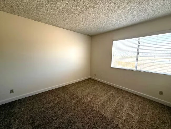 6902 Mission Gorge Rd San Diego, CA 92120 photo 5