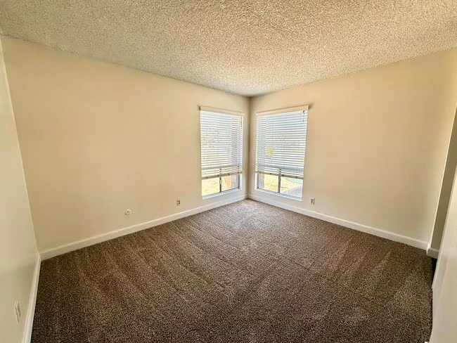 6902 Mission Gorge Rd San Diego, CA 92120 photo 4
