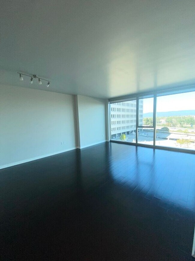 38 N Almaden Blvd San Jose, CA 95110 photo 3