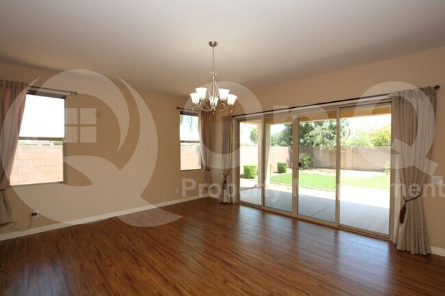 271 E Havasu Pl Chandler, AZ 85249 photo 4