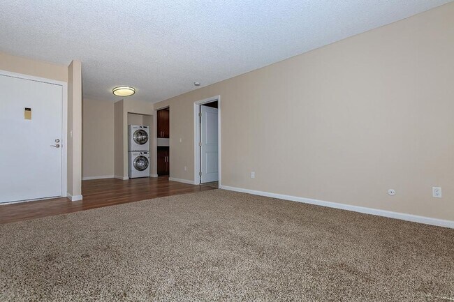 2BD/2BA (W&D) 92 floor plan