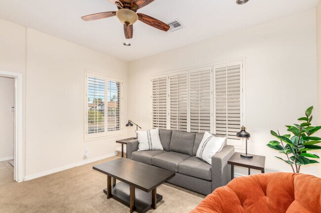 4530 E Monte Cristo Ave Phoenix, AZ 85032 photo 4