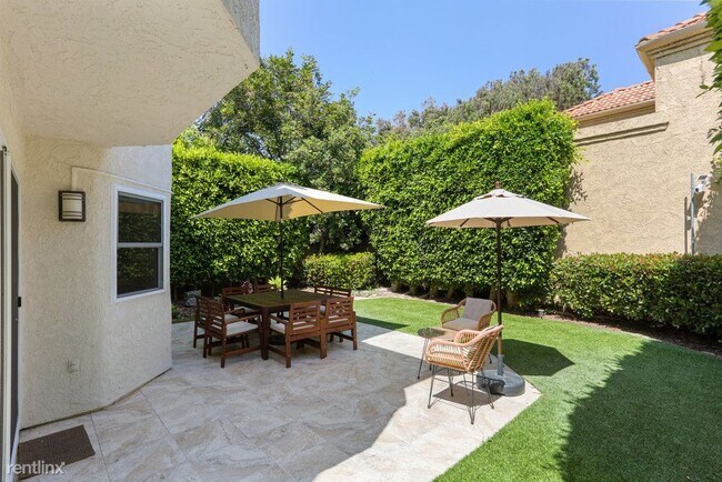 20 Aruba Bend Coronado, CA 92118 photo 5