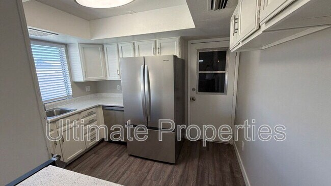 19219 N 21st Dr Phoenix, AZ 85027 photo 5