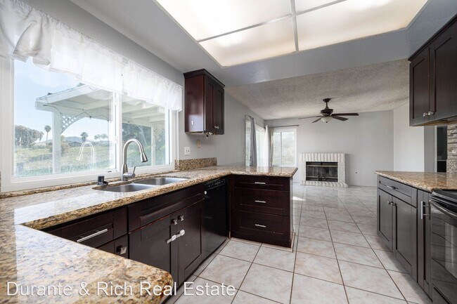 291 Dolo St San Diego, CA 92114 photo 5