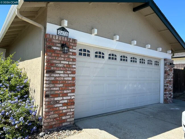 2472 Morello Heights Cir photo 3