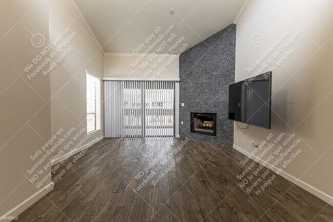 8651 E Royal Palm Rd Scottsdale, AZ 85258 photo 3