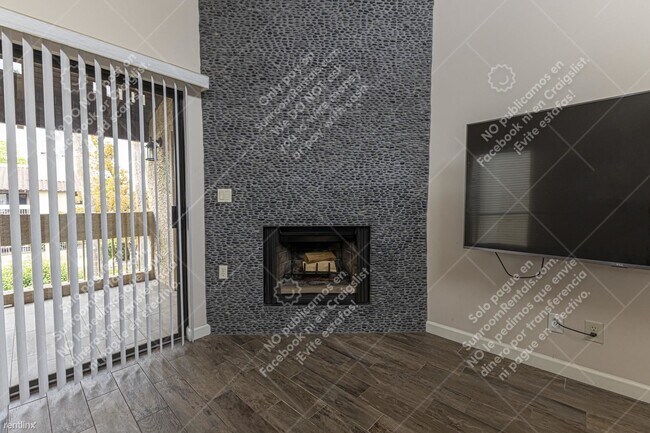 8651 E Royal Palm Rd Scottsdale, AZ 85258 photo 2