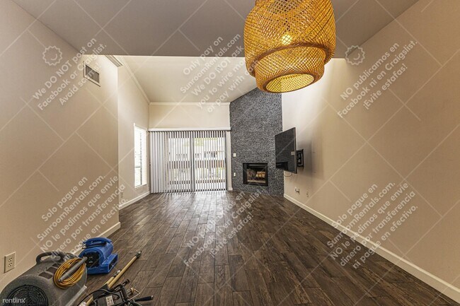 8651 E Royal Palm Rd Scottsdale, AZ 85258 photo 5