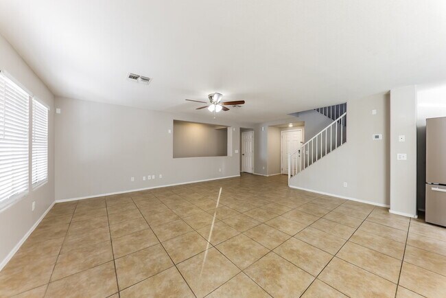 8027 W Mission Ln Peoria, AZ 85345 photo 5