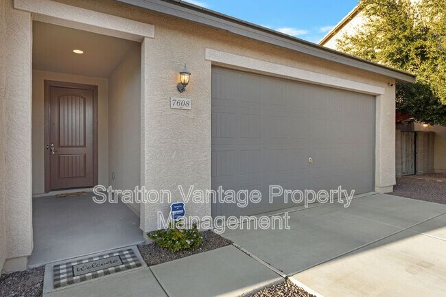 7608 W St Kateri Dr Phoenix, AZ 85339 photo 4