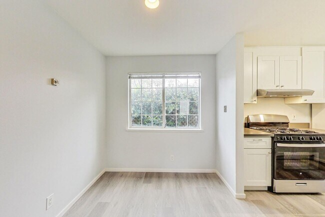 1807 Sausal St Oakland, CA 94602 photo 4