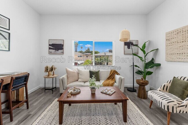 5254 Adams Ave San Diego, CA 92115 photo 2