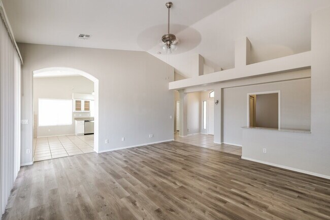 4109 W Runion Dr Glendale, AZ 85308 photo 4