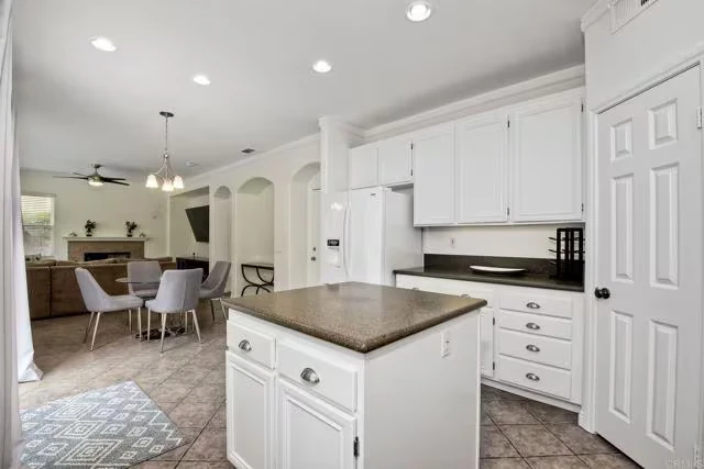 6057 Paseo Carreta Carlsbad, CA 92009 photo 5