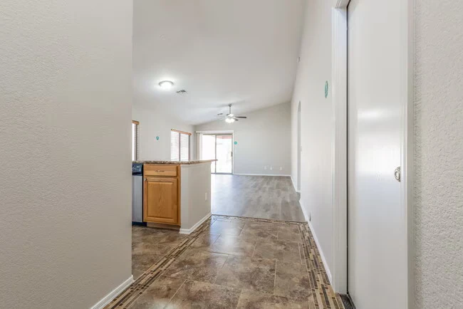 3834 E Longhorn Dr Gilbert, AZ 85297 photo 3