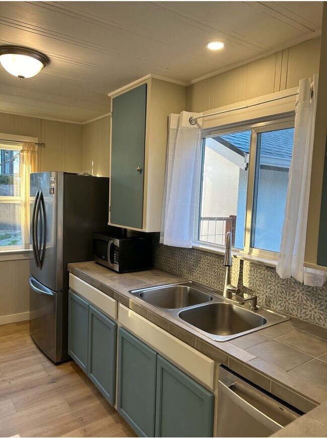 7832 Mill Station Rd Sebastopol, CA 95472 photo 2