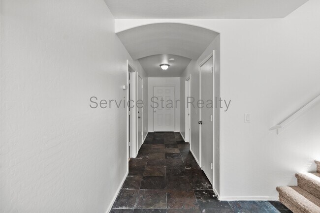 16090 W Larkspur Dr Goodyear, AZ 85338 photo 3