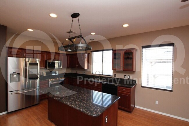 4711 S Granite St Gilbert, AZ 85297 photo 2
