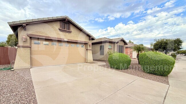 3790 S Salt Cedar St Chandler, AZ 85286 photo 2