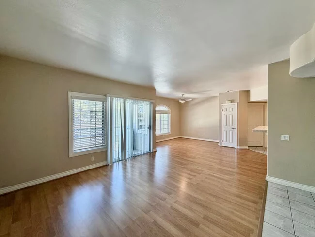 8631 Via Mallorca San Diego, CA 92037 photo 3