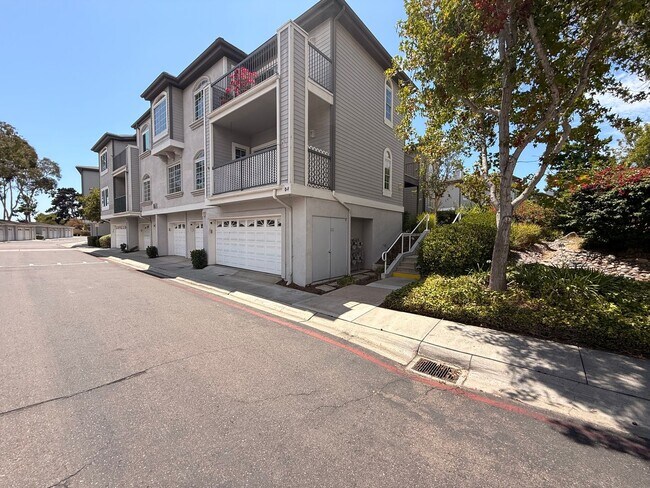 8631 Via Mallorca San Diego, CA 92037