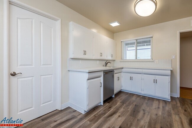 807 Mulberry Ln Sunnyvale, CA 94087 photo 5