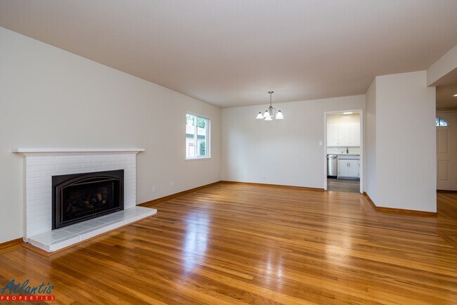807 Mulberry Ln Sunnyvale, CA 94087 photo 3