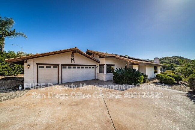 10563 Meadow Glen Way E Escondido, CA 92026