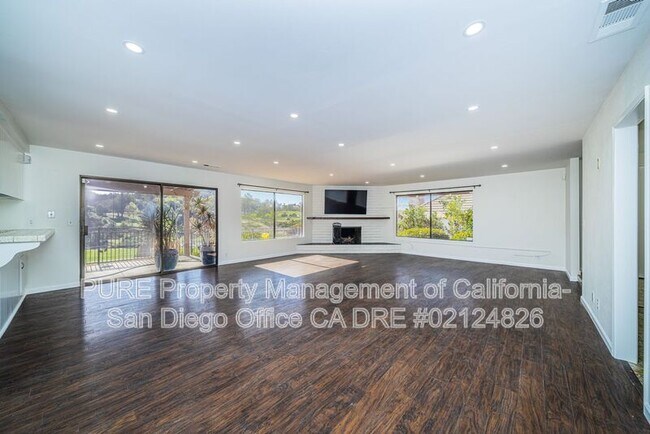 10563 Meadow Glen Way E Escondido, CA 92026 photo 2