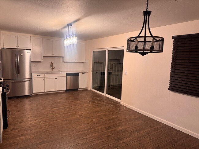 4623 W Keim Dr Glendale, AZ 85301 photo 3