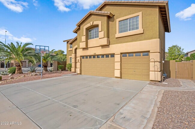 2684 E Birchwood Pl photo 4