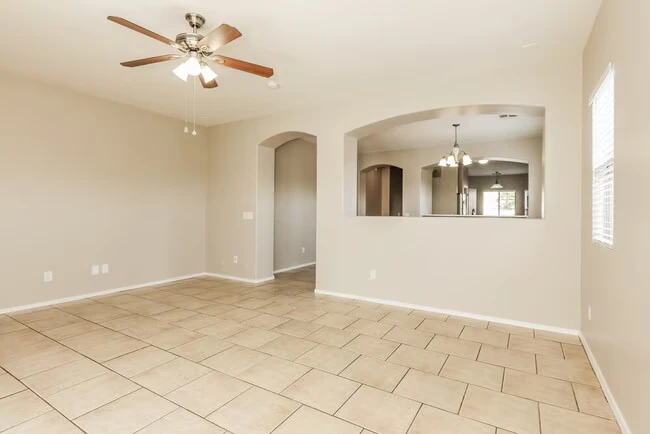 1809 W Dugan Dr Queen Creek, AZ 85142 photo 4
