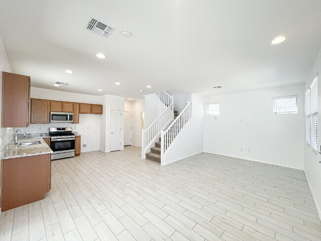 4239 S 58th Ln Phoenix, AZ 85043 photo 4