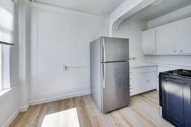 536 Leavenworth St San Francisco, CA 94109 photo 5