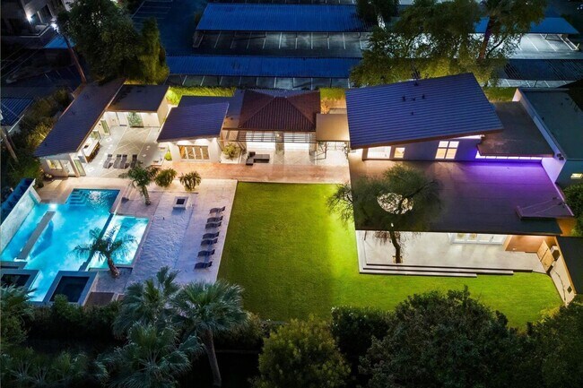341 E Monte Vista Rd Phoenix, AZ 85004 photo 2