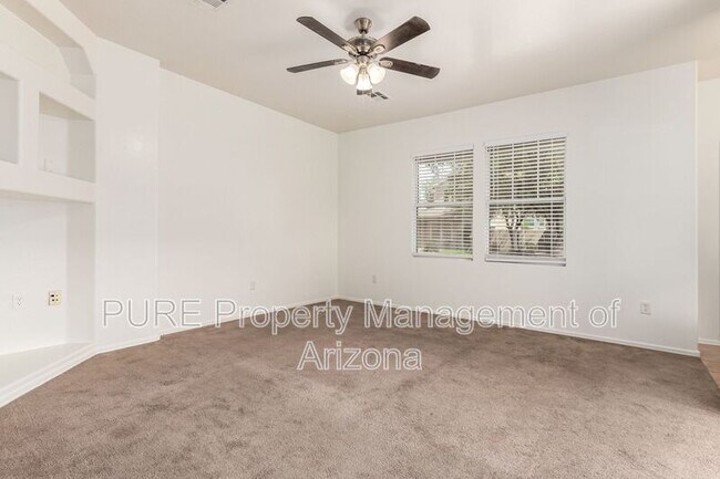 1565 S Owl Dr Gilbert, AZ 85296 photo 3