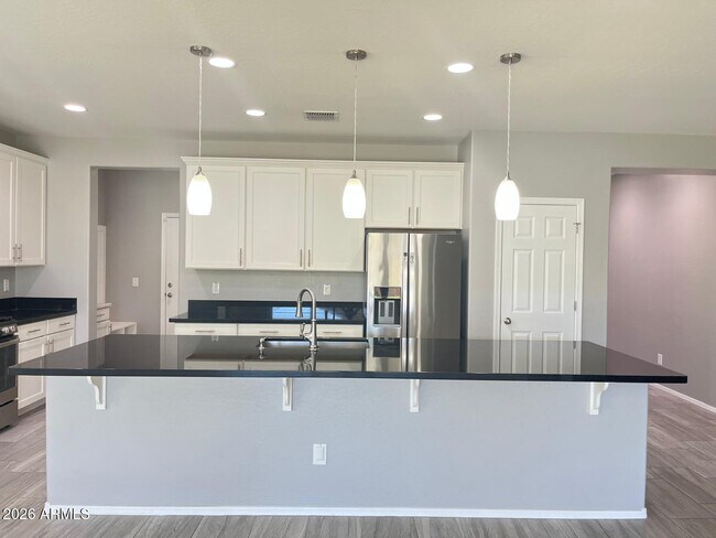 8503 W Peppertree Ln Glendale, AZ 85305 photo 3