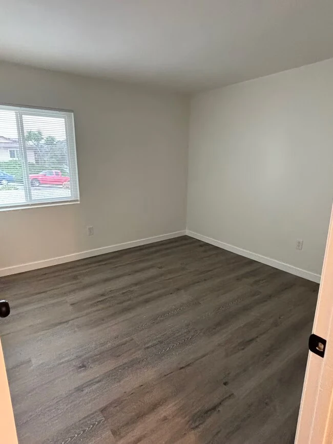 11385 Almazon St San Diego, CA 92129 photo 4
