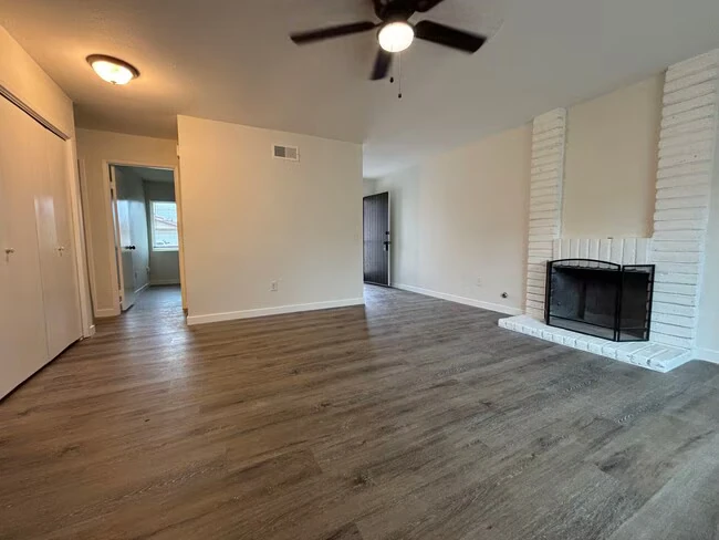 11385 Almazon St San Diego, CA 92129 photo 2