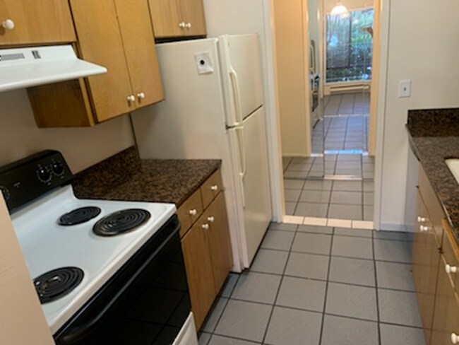 3 Commodore Dr Emeryville, CA 94608 photo 5