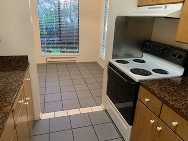 3 Commodore Dr Emeryville, CA 94608 photo 4