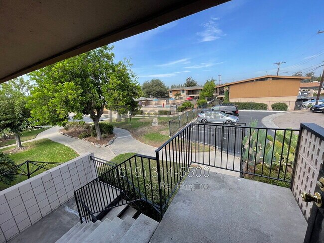 545 Oakdale Ln El Cajon, CA 92021