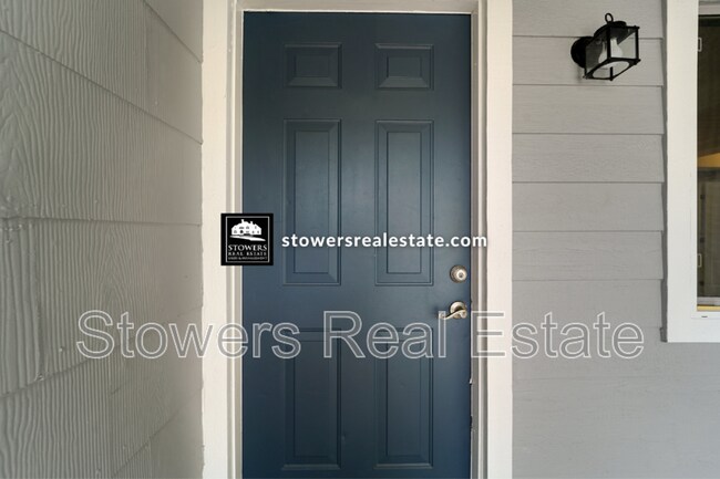 2073 Overhill Rd photo 4