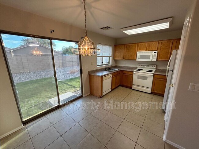 16649 W Tasha Dr Surprise, AZ 85388 photo 3
