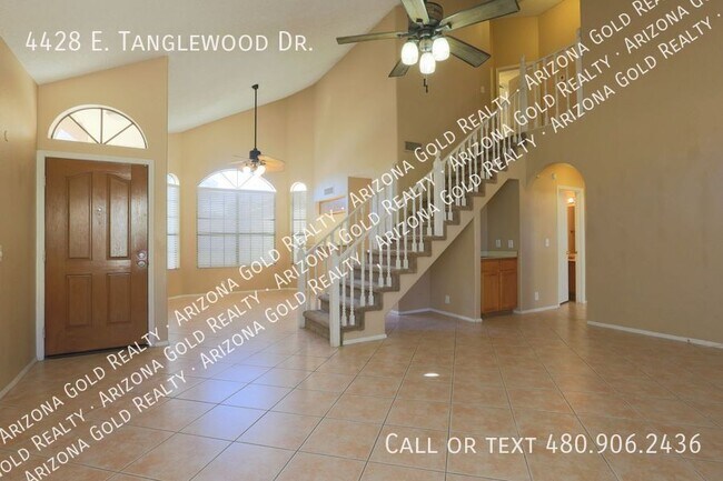 4428 E Tanglewood Dr Phoenix, AZ 85048 photo 2