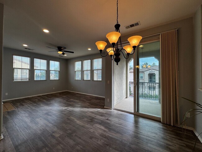 28314 Socorro St Murrieta, CA 92563 photo 3