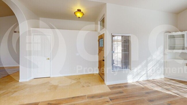 682 N Butte Ave Chandler, AZ 85226 photo 5