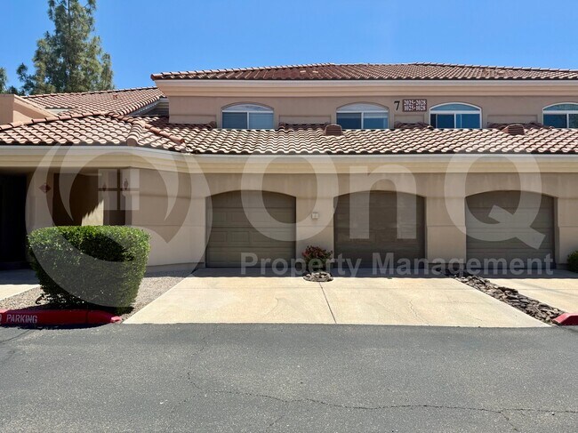 8653 E Royal Palm Rd Scottsdale, AZ 85258 photo 3
